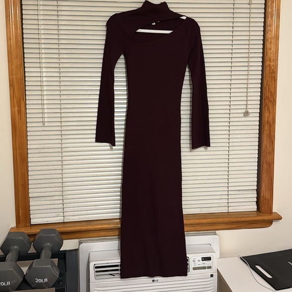 Pretty Lavish Shani Cut Out Knit Dress in burgundy - Picture 11 of 11